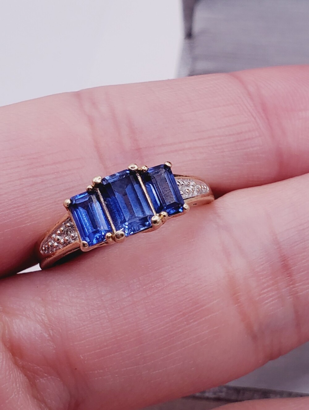 10k Solid Yellow Gold Ring with Three Blue Sapphire Radiant Cut Stones - Picture 9 of 11